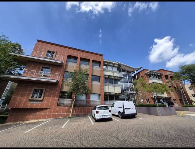 549M² OFFICE TO LET IN ILLOVO
